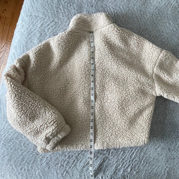 cropped harper heritage sherpa jacket - Picture 4 of 5